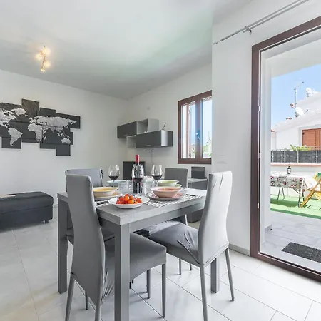 Affittasardegna-casa Angioi Appartement La Caletta